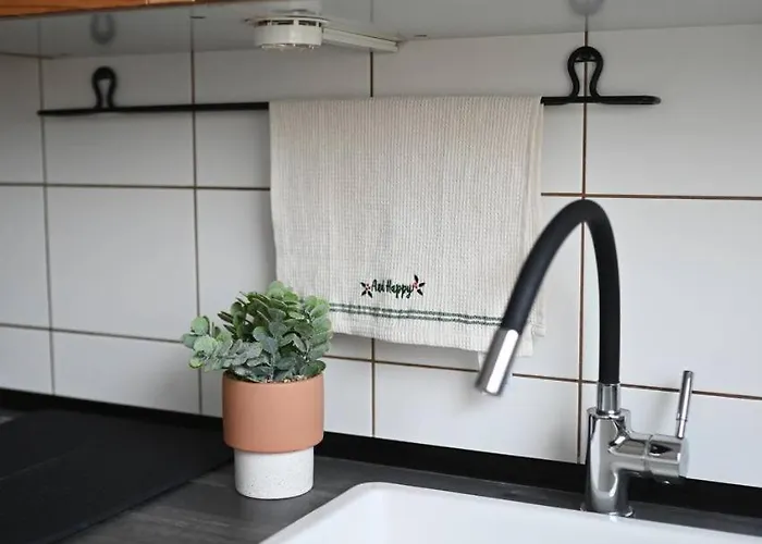 Dwa Oddzielne Pry Metro Kondratowicza * Warszawa