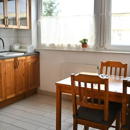 Dwa Oddzielne Pry Metro Kondratowicza *