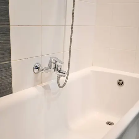 דירה Dwa Oddzielne Pry Metro Kondratowicza *