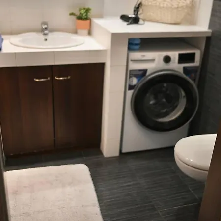 Dwa Oddzielne Pry Metro Kondratowicza ורשה