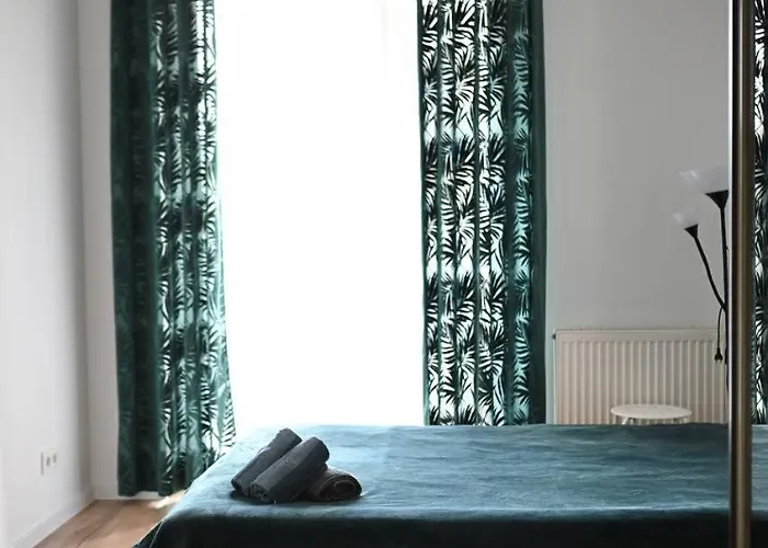 Dwa Oddzielne Pry Metro Kondratowicza *