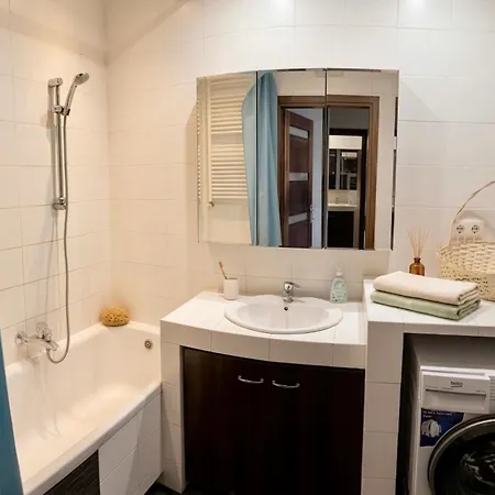 Dwa Oddzielne Pry Metro Kondratowicza Apartament